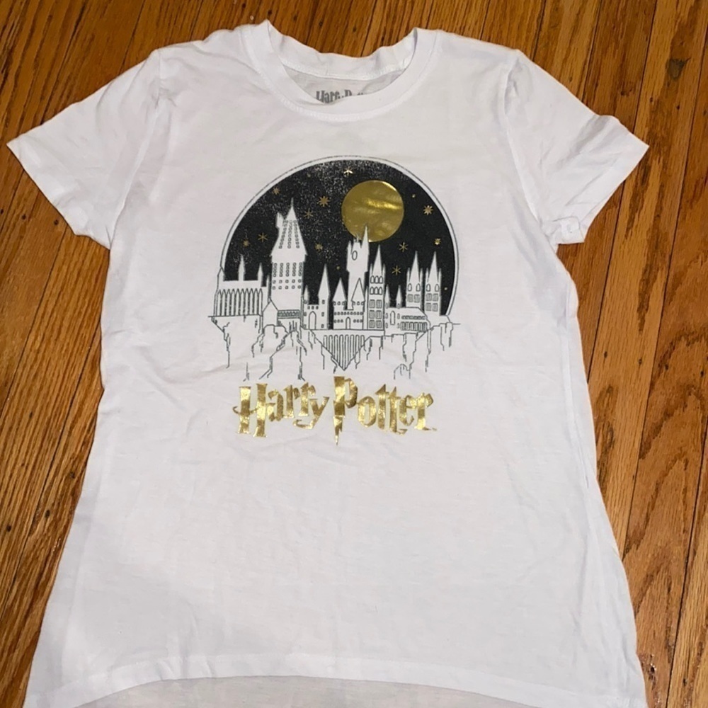 HARRY Potter size xs white shirt